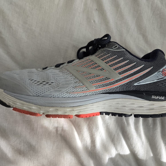 New Balance Women's 880 V8 Size 10 W880GP8 Grayish Blue Running Shoes - Picture 4 of 6